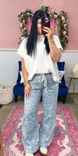 Load image into Gallery viewer, Leopard Denim Pants