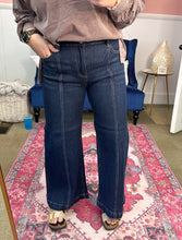Load image into Gallery viewer, Risen Mid Rise Detailed Jeans