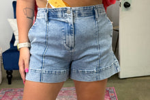 Load image into Gallery viewer, Risen Seamed Detail Shorts