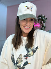 Load image into Gallery viewer, Mallard vintage pullover