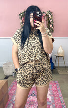 Load image into Gallery viewer, Leopard Shorts Set