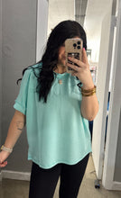 Load image into Gallery viewer, Rippled Tops