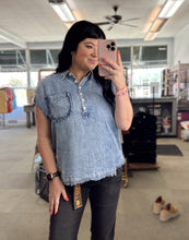 Load image into Gallery viewer, Center of Attention Top