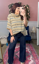 Load image into Gallery viewer, Throw Me On Top